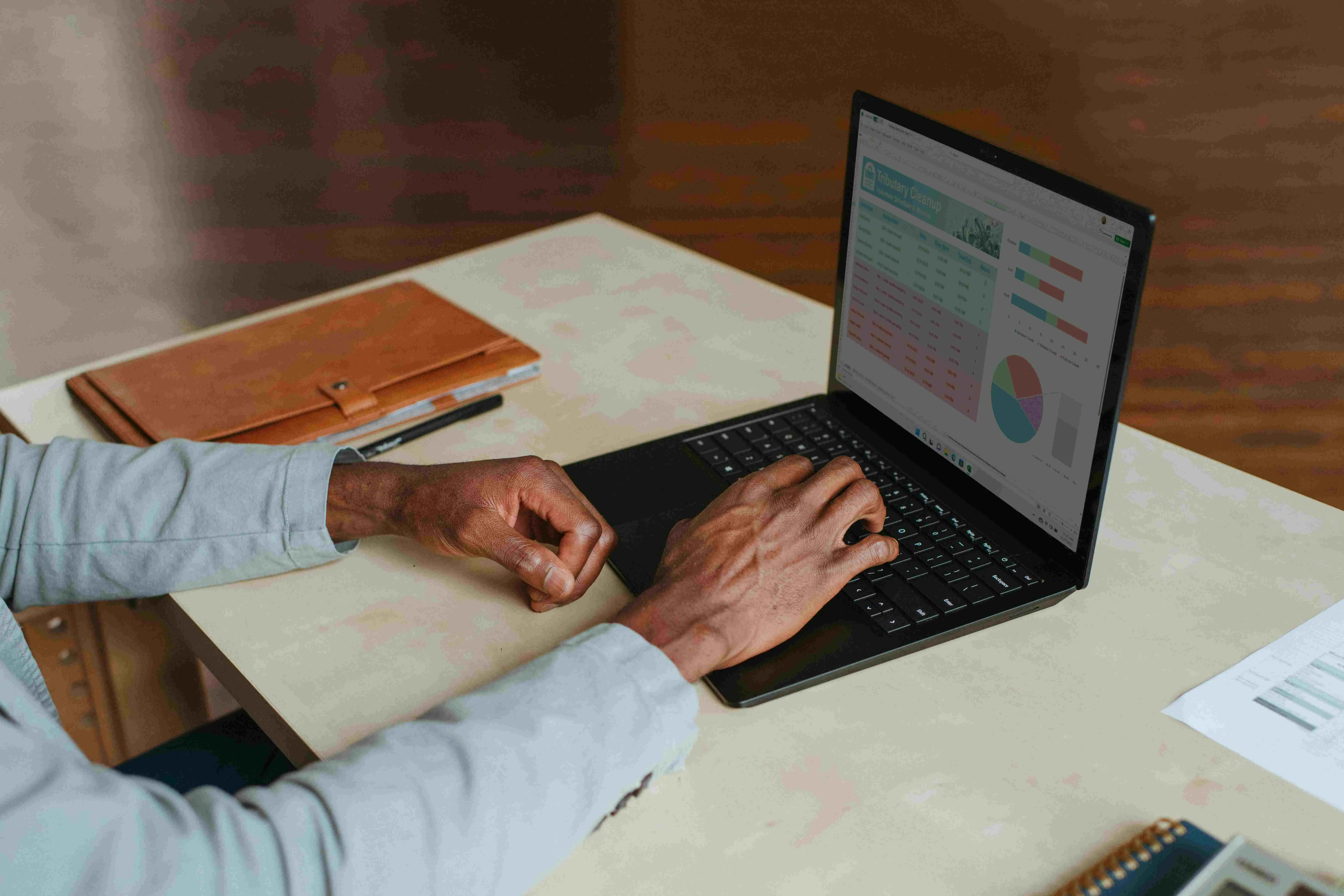 AMC management software and renewal reminder